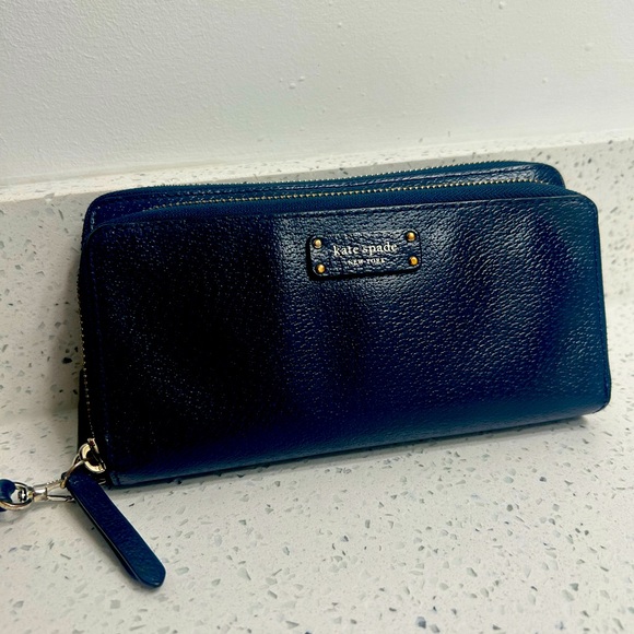 Kate Spade Wallet - Picture 1 of 4